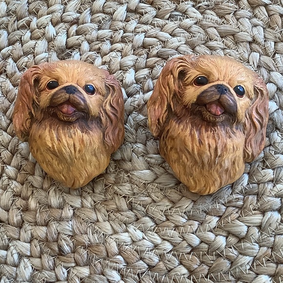 Chalkware Bossons Pekinese Dogs Head Hanging Plaque Vintage Mid-century 2 pc set - Picture 2 of 16
